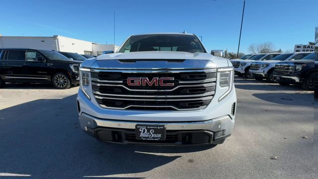 New 2026 GMC Sierra 1500 SLT w/ SLT Premium Plus Package image 3