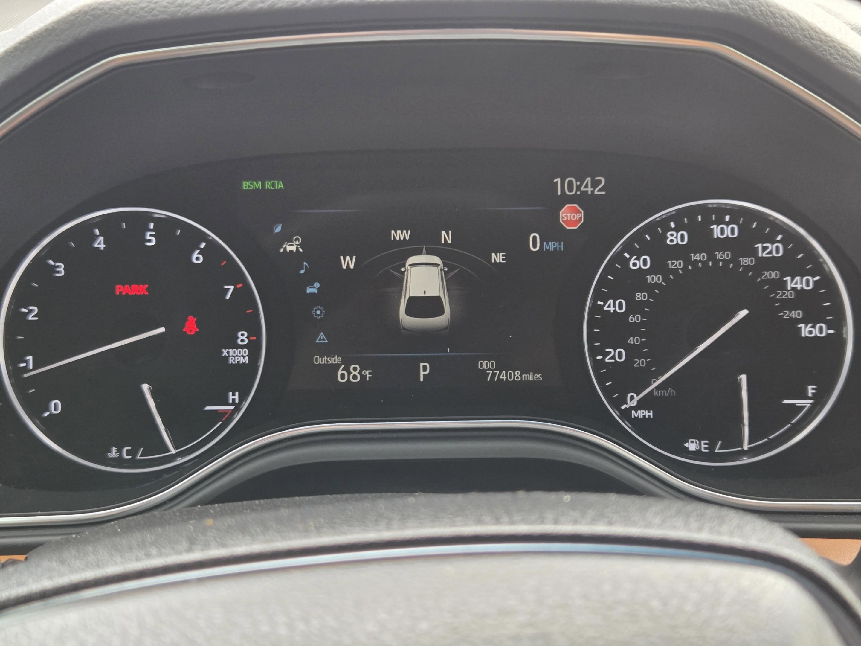 Used 2022 Toyota Avalon Limited image 8