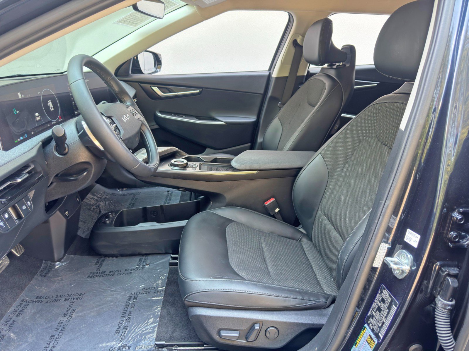 Used 2022 Kia EV6 Light RWD image 15