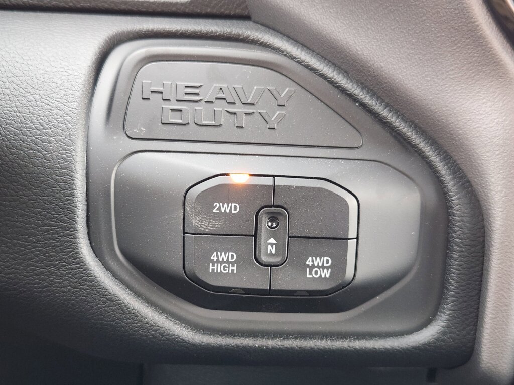 New 2026 RAM 2500 Big Horn AWD/4WD image 19
