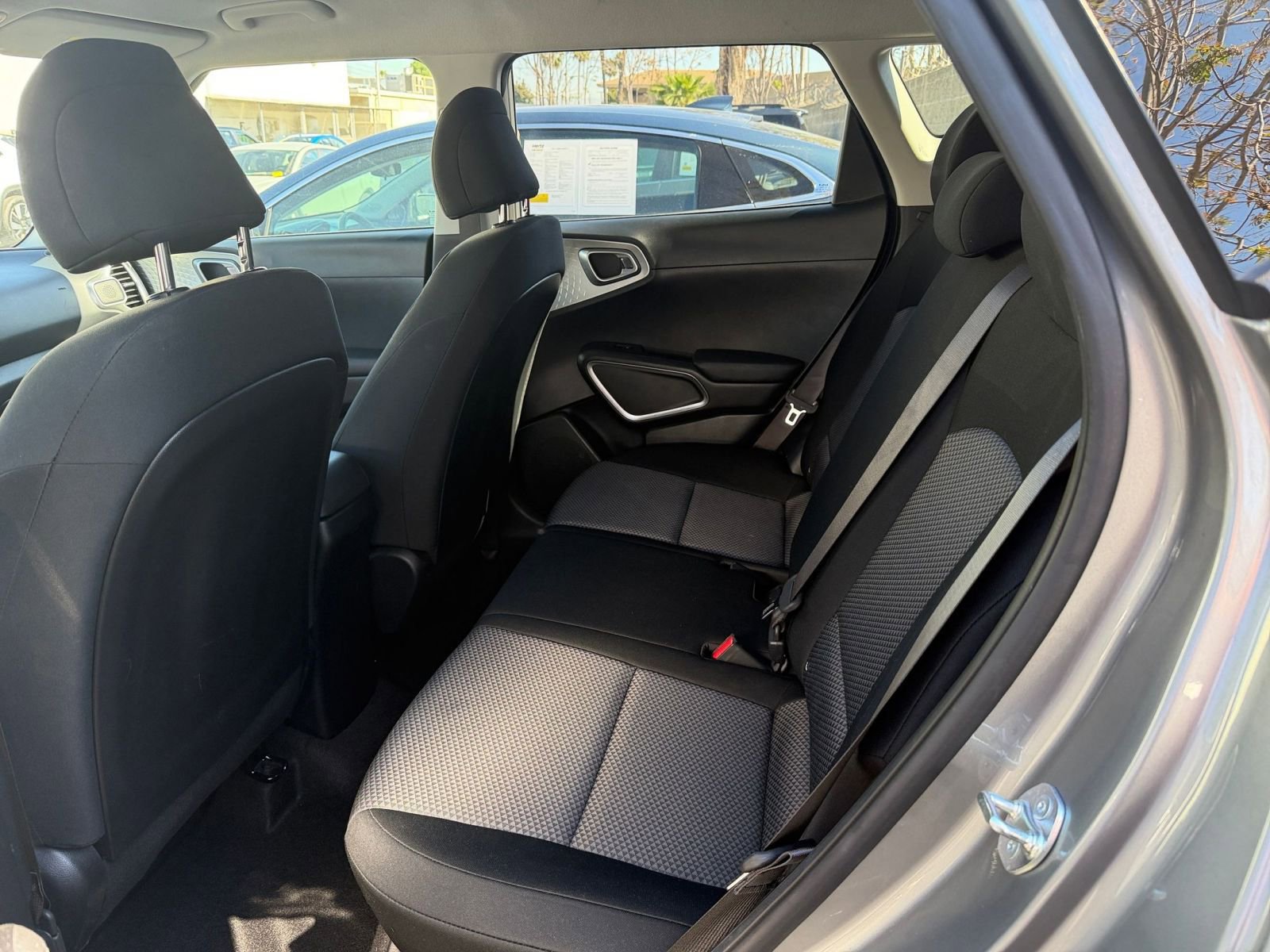 Used 2025 Kia Soul LX w/ LX Technology Package image 23