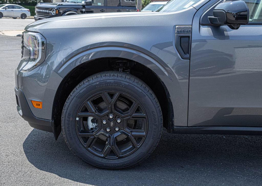 New 2026 Ford Maverick Lariat w/ Black Appearance Package AWD/4WD image 6