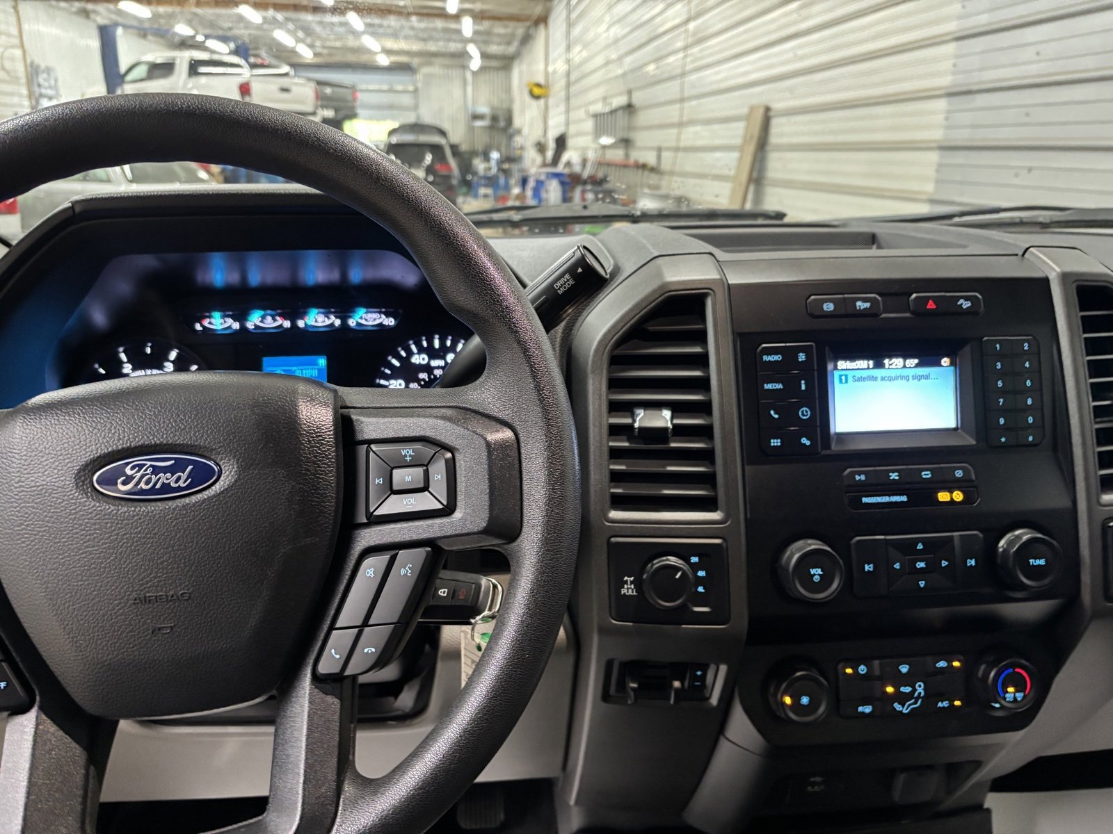 Used 2020 Ford F250 XL w/ STX Appearance Package image 15