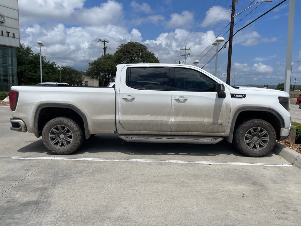 Used 2024 GMC Sierra 1500 AT4 w/ Technology Package AWD/4WD image 14