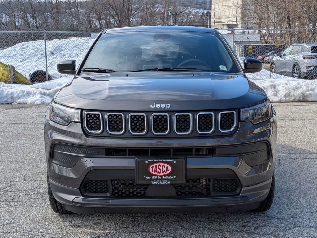 Used 2023 Jeep Compass Sport image 9