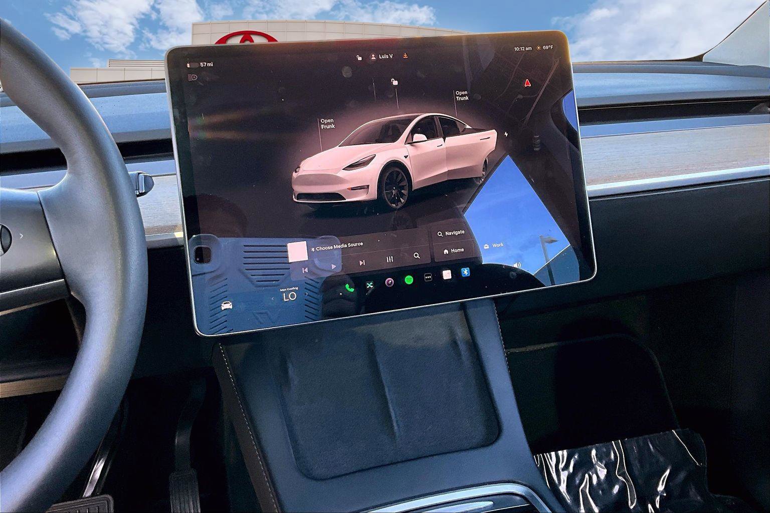 Used 2022 Tesla Model Y Long Range image 6
