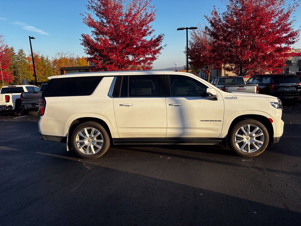 Used 2021 Chevrolet Suburban High Country AWD/4WD image 5