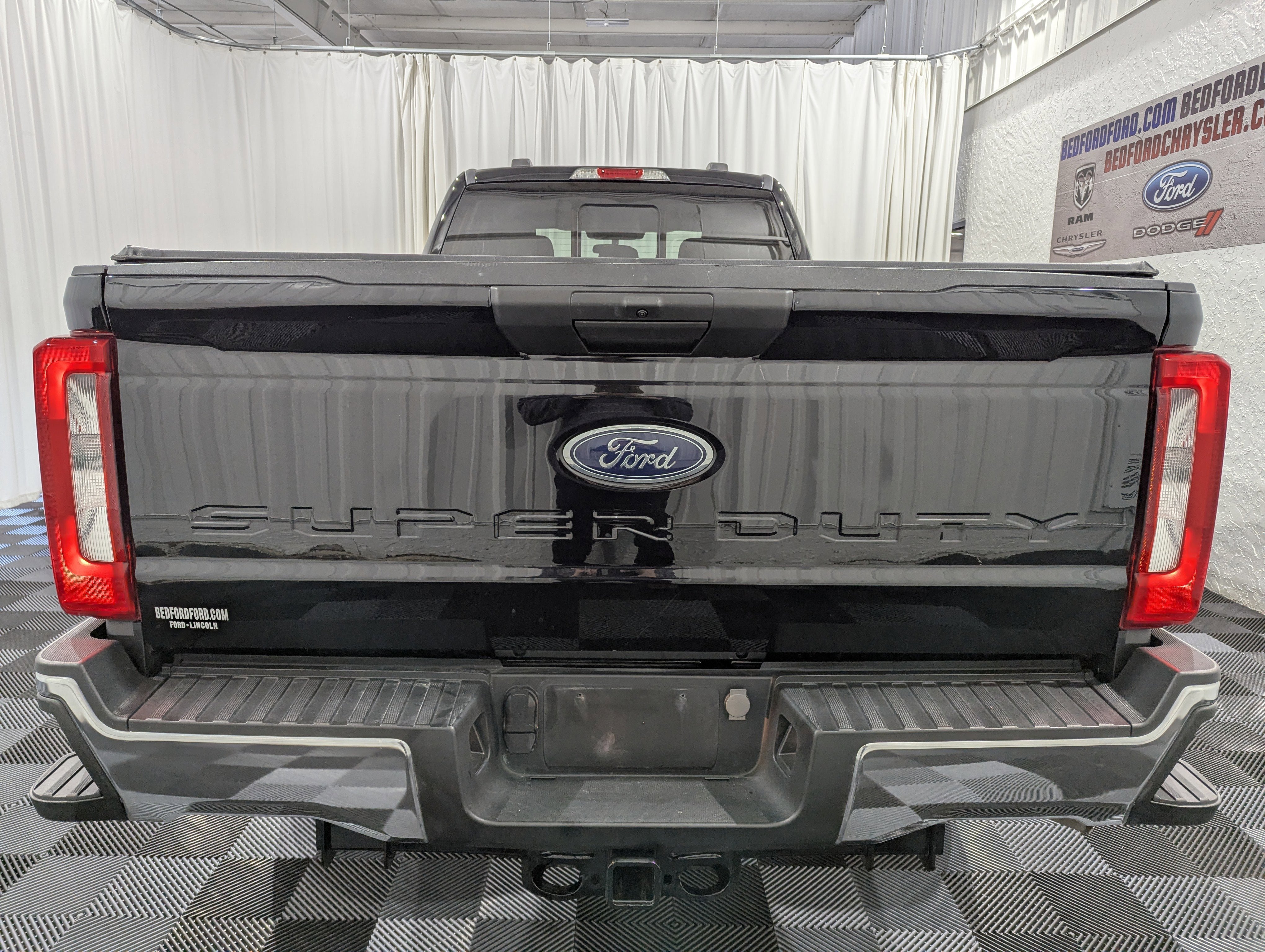 Used 2024 Ford F350 XLT AWD/4WD image 11
