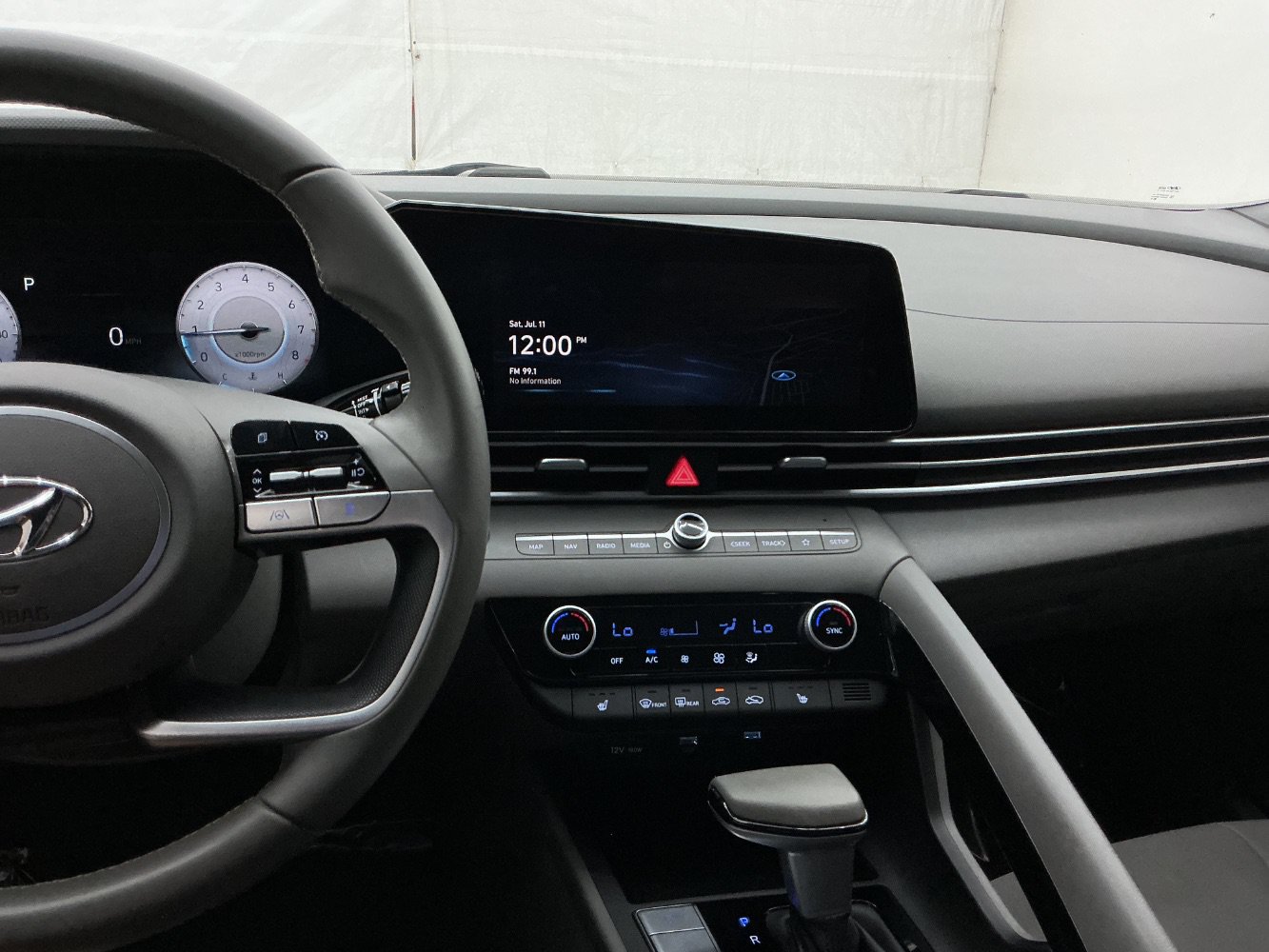 Used 2023 Hyundai Elantra SEL w/ Convenience Package FWD image 33