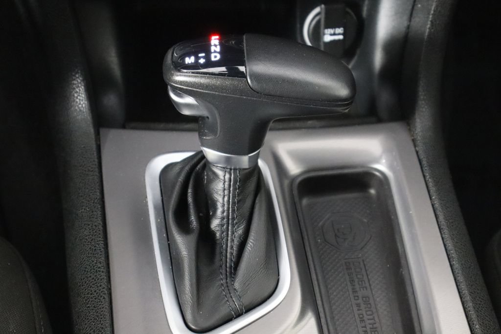 Used 2023 Dodge Charger SXT w/ Cold Weather Package RWD image 27
