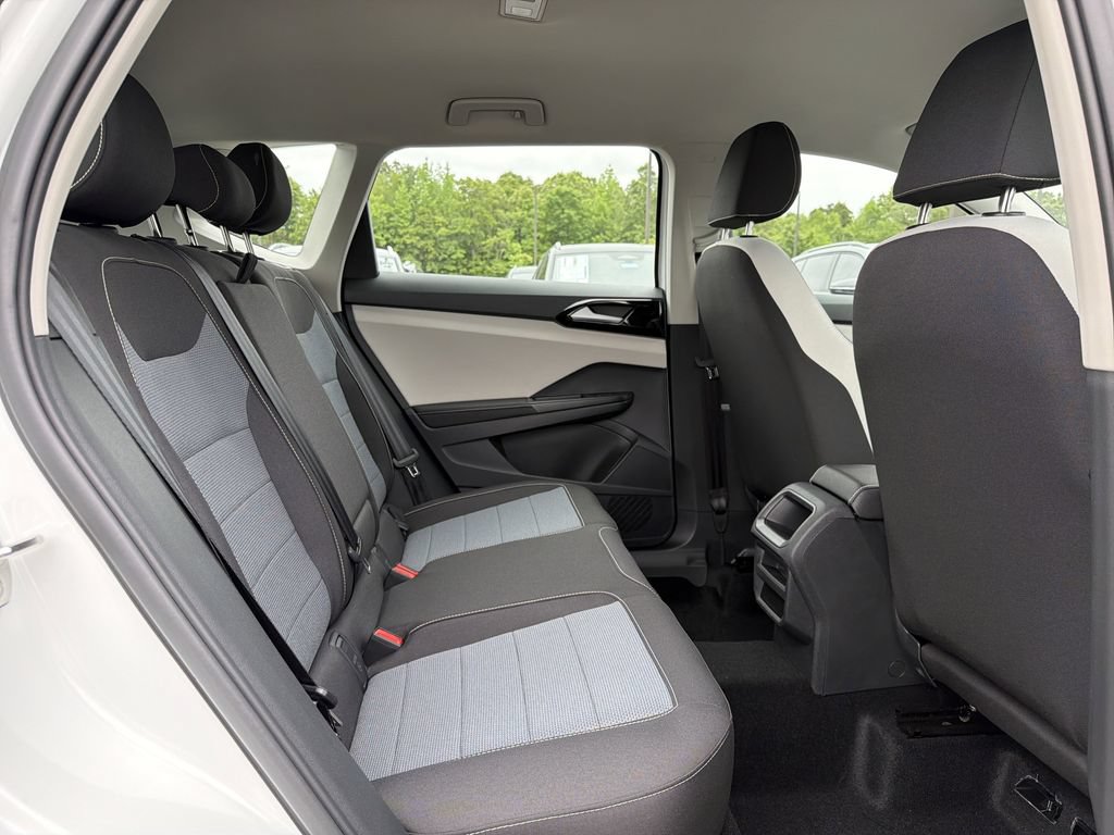 New 2026 Volkswagen Taos S FWD image 15