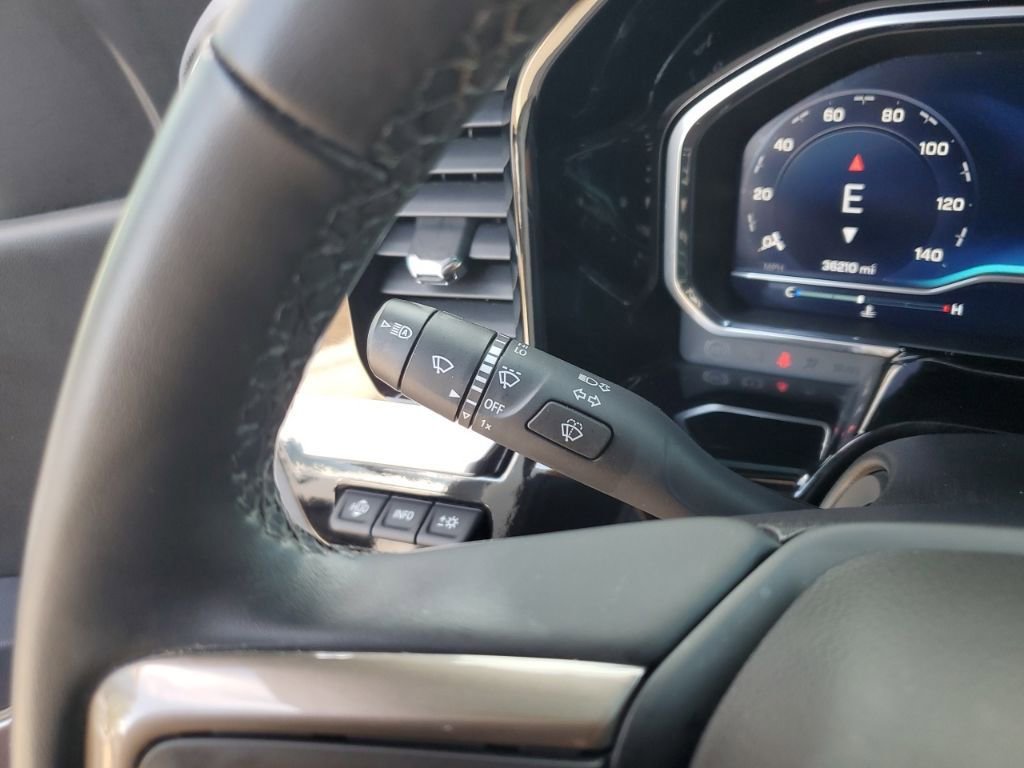 Used 2024 Chevrolet Silverado 2500 High Country w/ Technology Package image 36