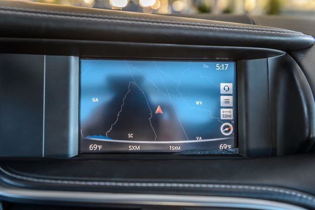 Used 2017 INFINITI QX30 Premium w/ Navigation Package FWD image 18