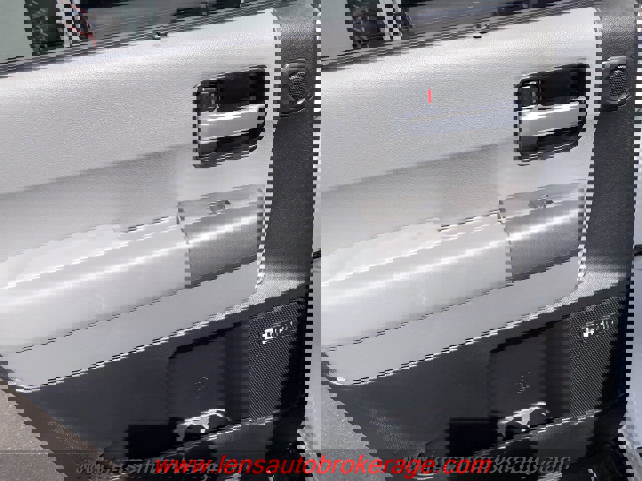 Used 2017 Toyota Sequoia Limited w/ Safety & Convenience Package image 17