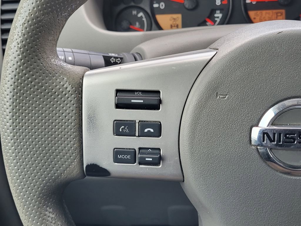 Used 2017 Nissan Frontier SV image 24