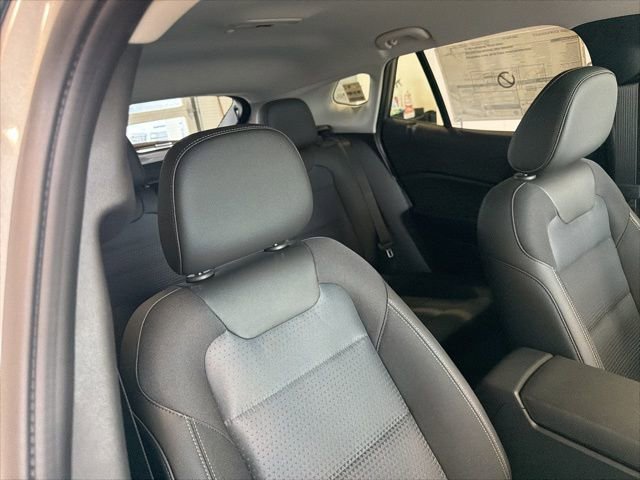 New 2026 Chevrolet Trax LT w/ Driver Confidence Package FWD image 21
