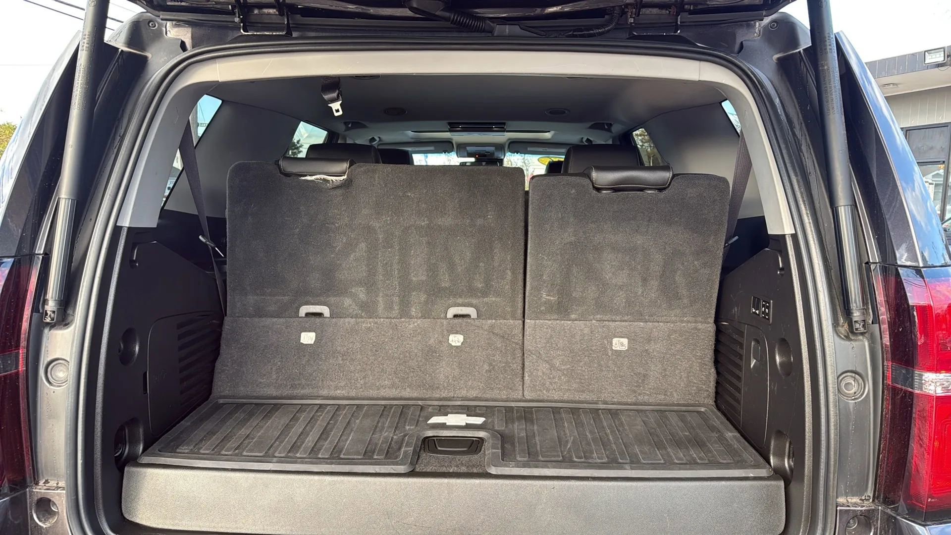 Used 2016 Chevrolet Tahoe LT image 7