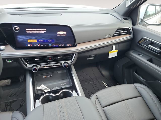 New 2026 Chevrolet Suburban High Country image 13