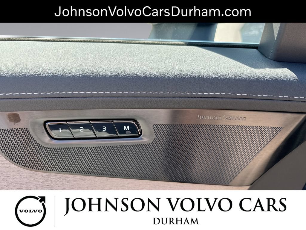 New 2026 Volvo XC90 B6 Plus w/ Protection Package Premier AWD/4WD image 15