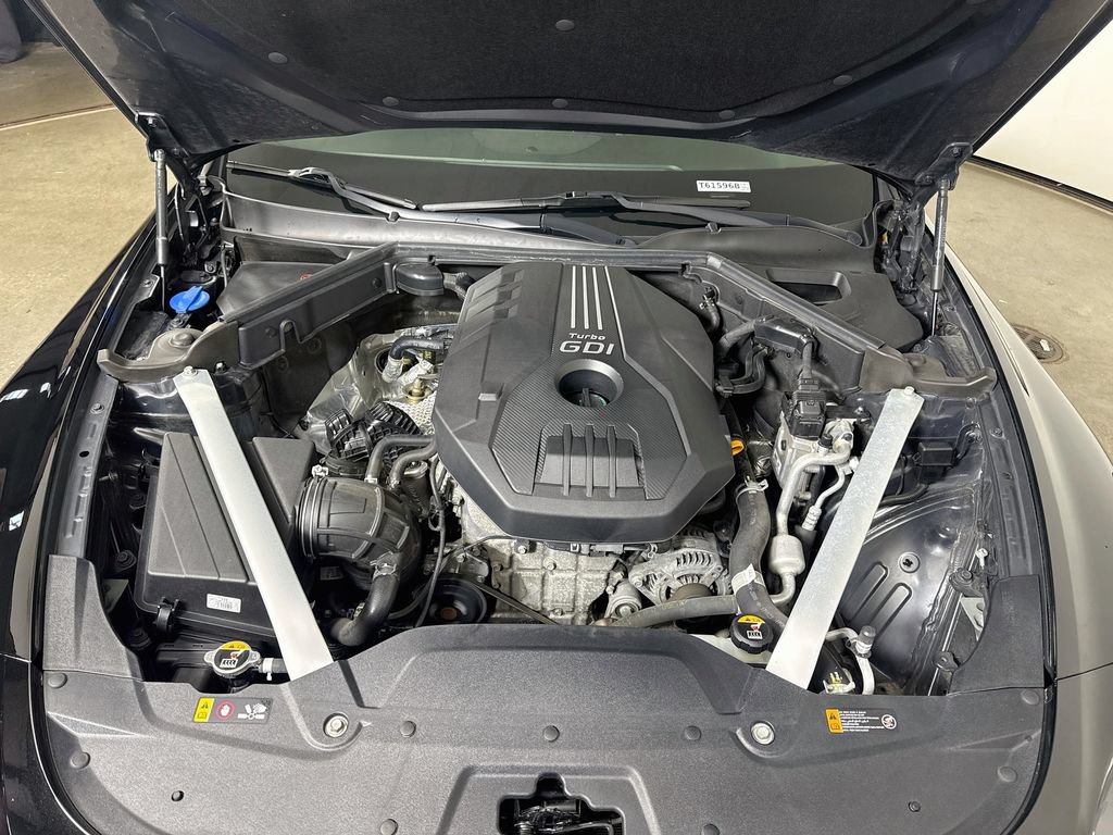 Used 2018 Kia Stinger Premium AWD/4WD image 31