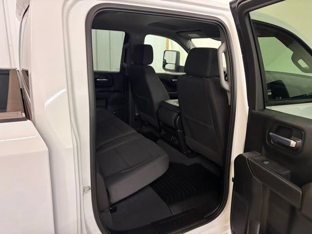 Used 2023 Chevrolet Silverado 1500 Custom w/ LPO, Dark Essentials Package AWD/4WD image 17