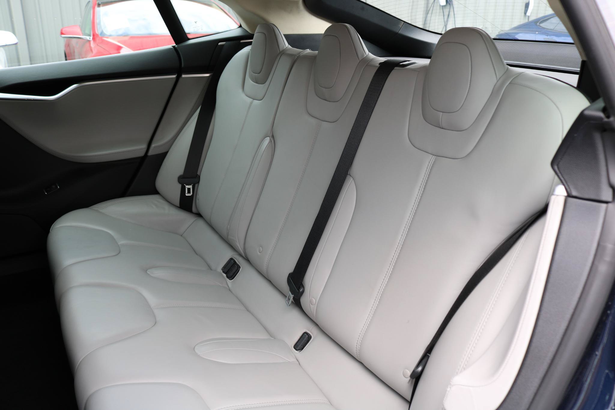 Used 2013 Tesla Model S RWD image 30