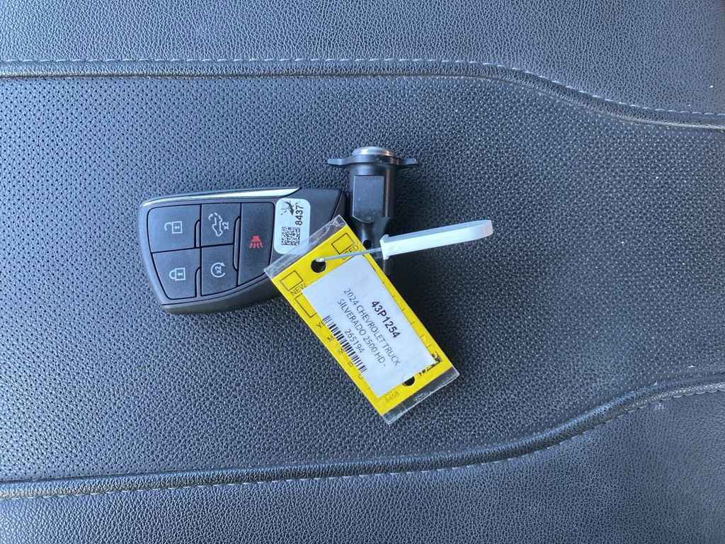 Used 2024 Chevrolet Silverado 2500 LTZ w/ LTZ Plus Package image 34