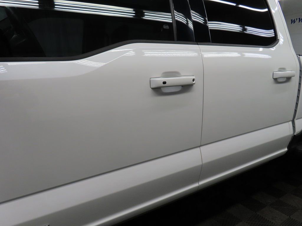 Used 2025 Ford F450 Platinum w/ FX4 Off-Road Package AWD/4WD image 40