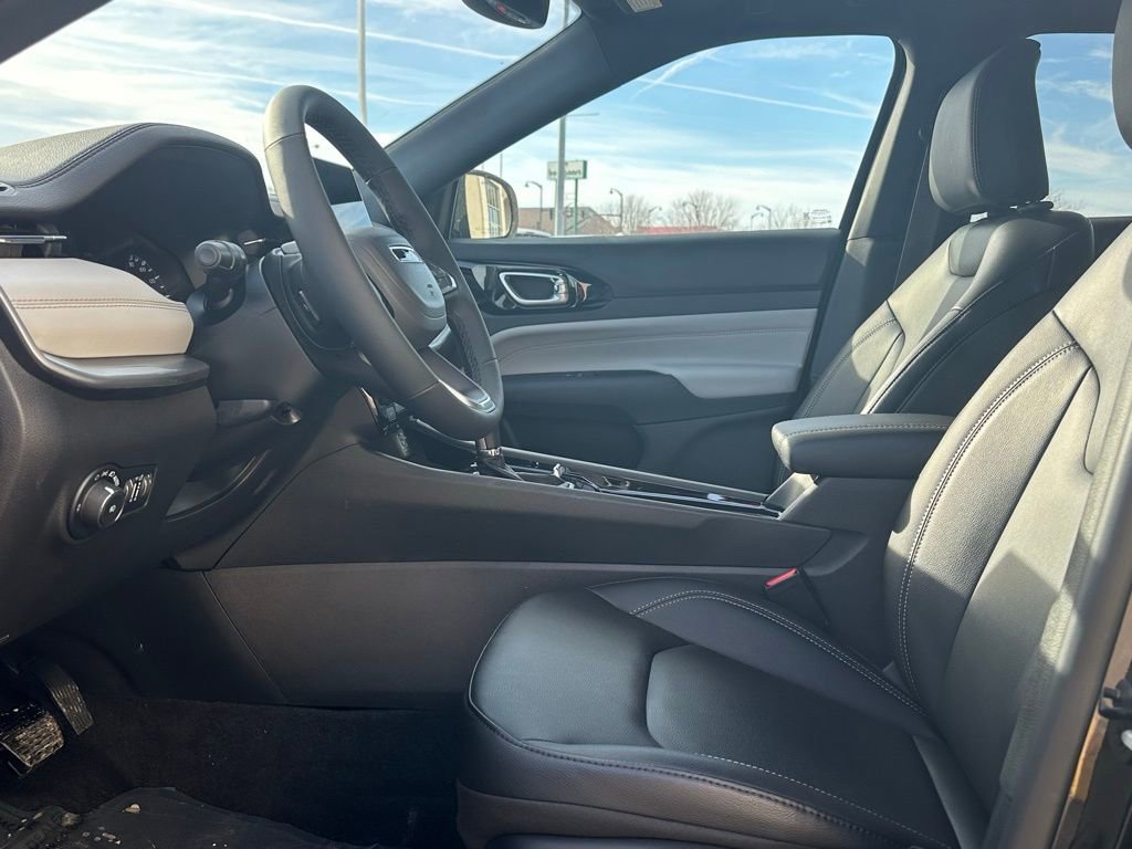 New 2026 Jeep Compass Limited AWD/4WD image 9