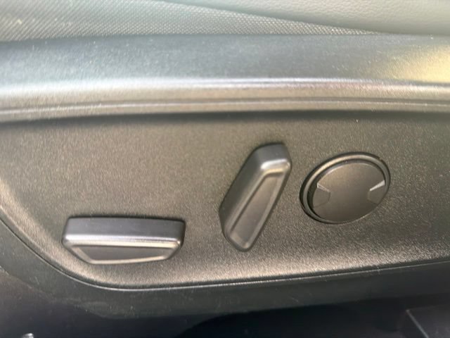 Used 2020 Ford Escape SEL FWD image 28