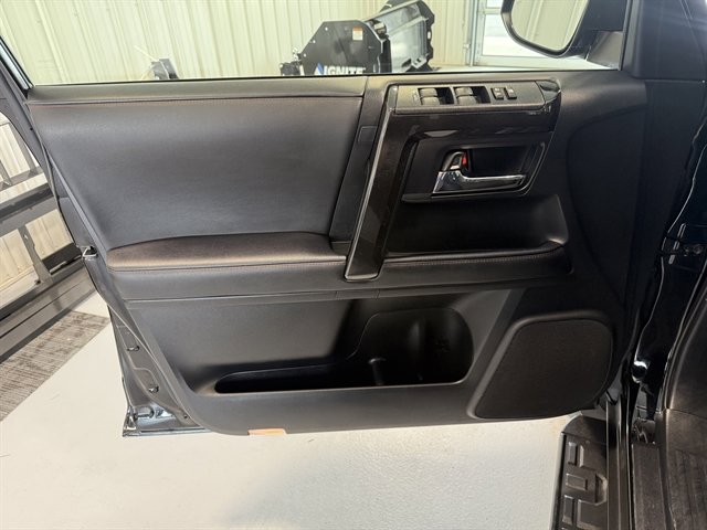 Used 2024 Toyota 4Runner TRD Off-Road image 8