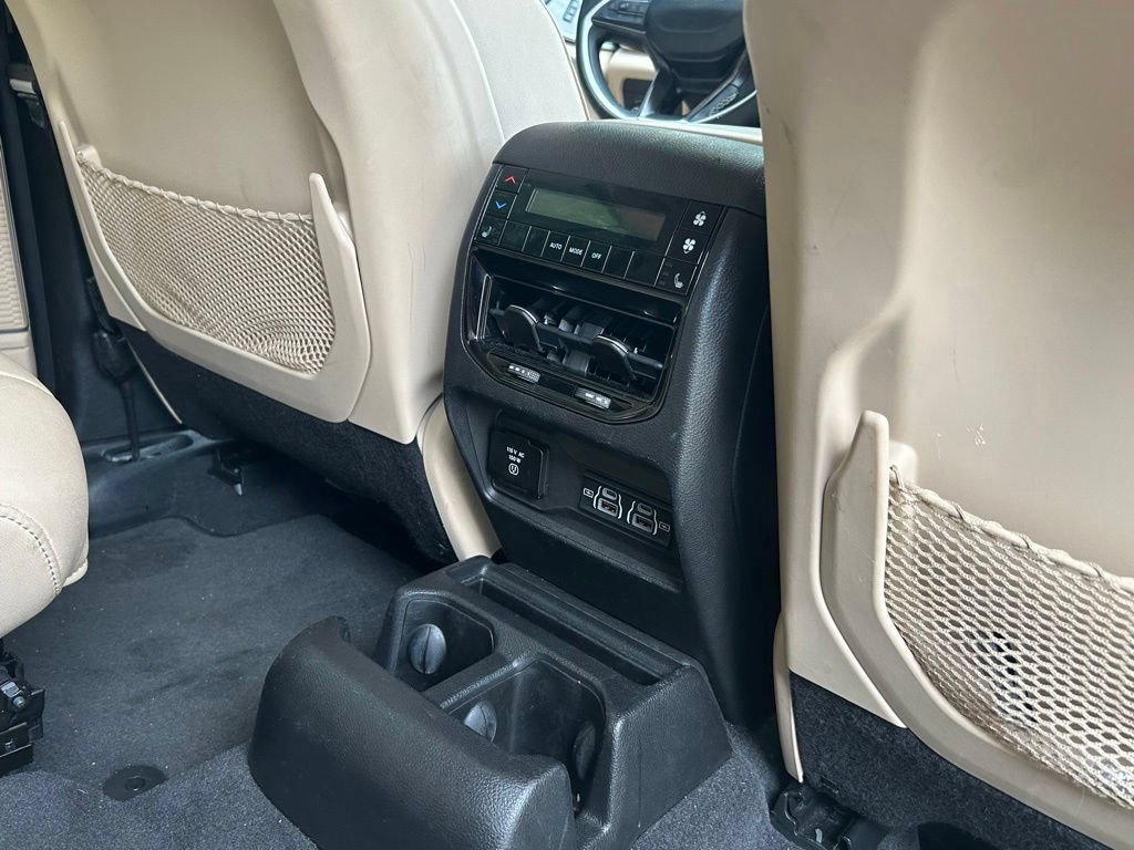 Certified 2022 Jeep Grand Cherokee L Limited RWD image 39