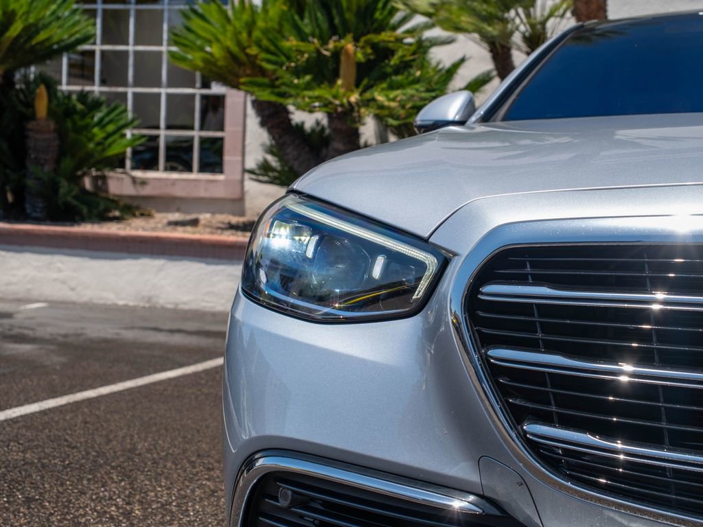 Used 2022 Mercedes-Benz S 580 4MATIC Sedan image 11