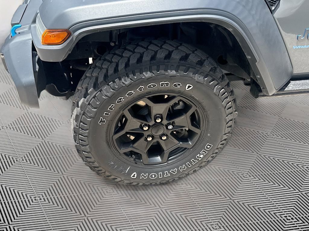 Used 2023 Jeep Wrangler Unlimited AWD/4WD image 35