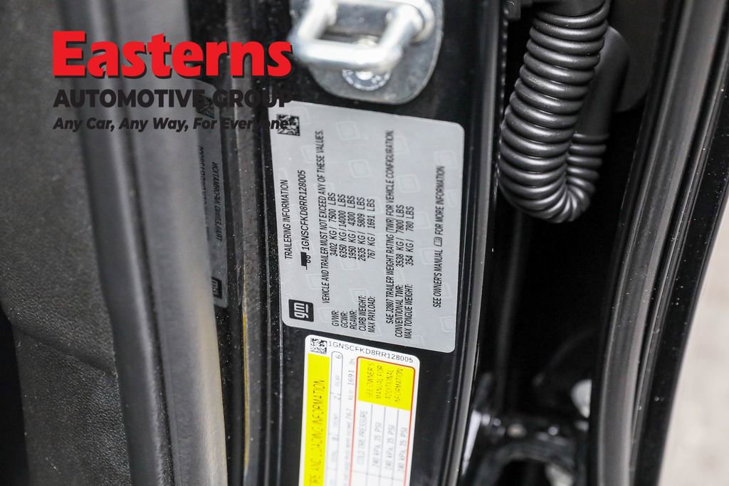 Used 2024 Chevrolet Suburban Premier RWD image 39