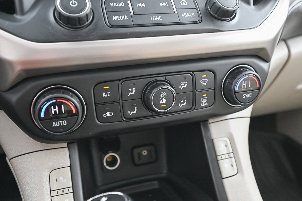 Used 2017 GMC Acadia Denali w/ Technology Package image 40