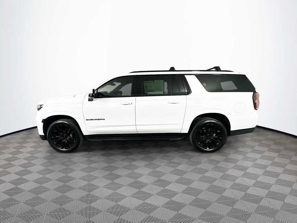 Used 2022 Chevrolet Suburban RST w/ Luxury Package AWD/4WD image 7
