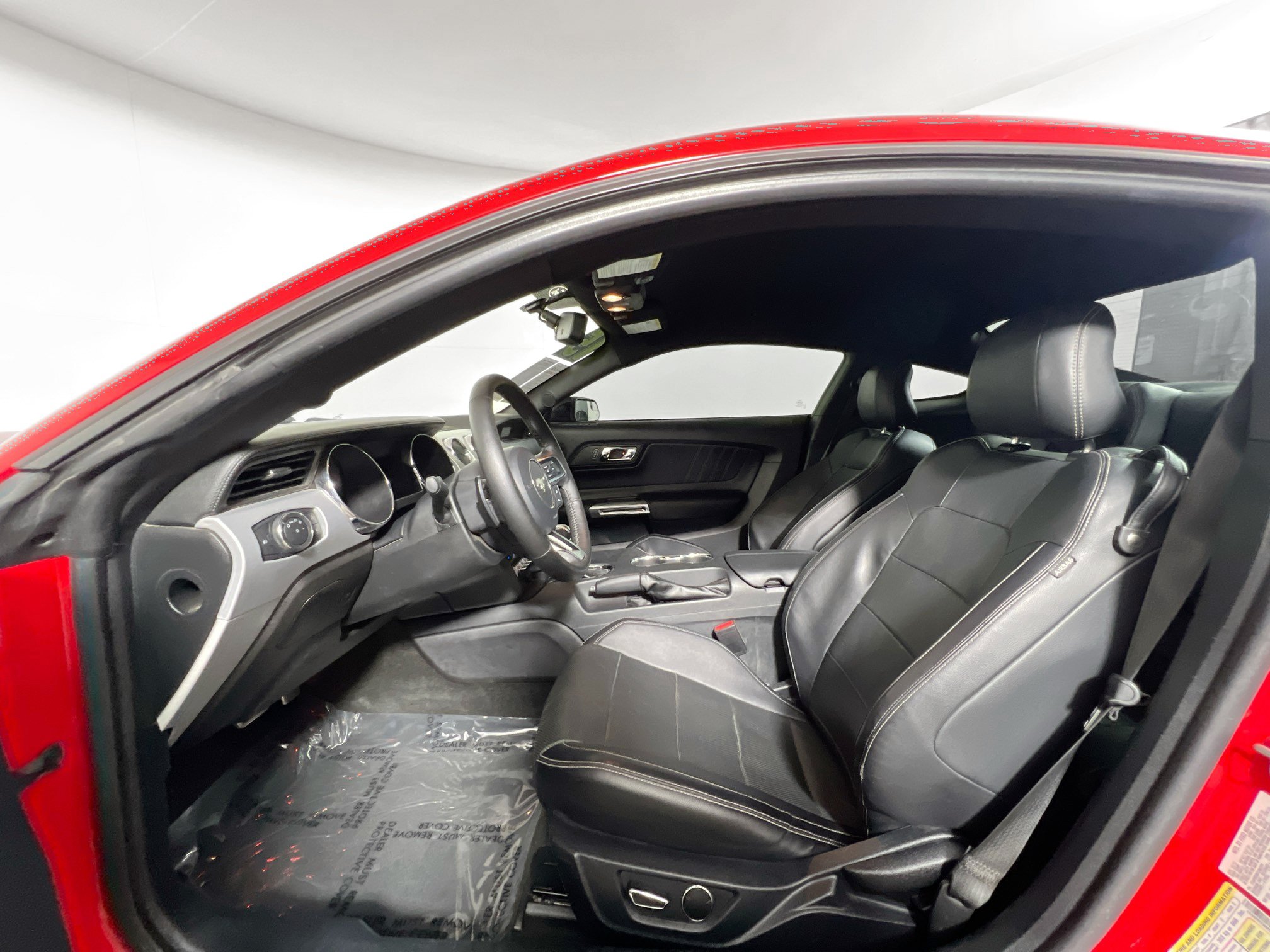 Used 2015 Ford Mustang Premium RWD image 15
