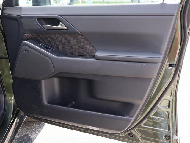 Used 2024 Lexus GX 550 w/ Accessory Package (2T) AWD/4WD image 10