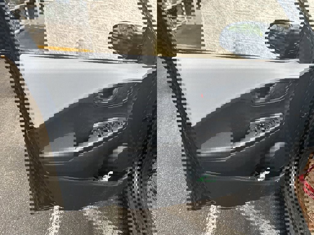 Used 2018 Hyundai Kona SEL image 10