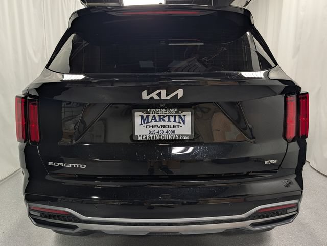 Used 2023 Kia Sorento SX AWD/4WD image 4