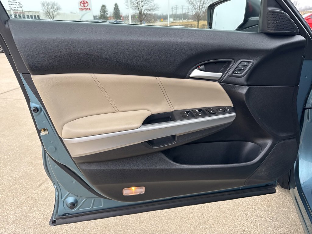 Used 2014 Honda Crosstour EX-L image 18