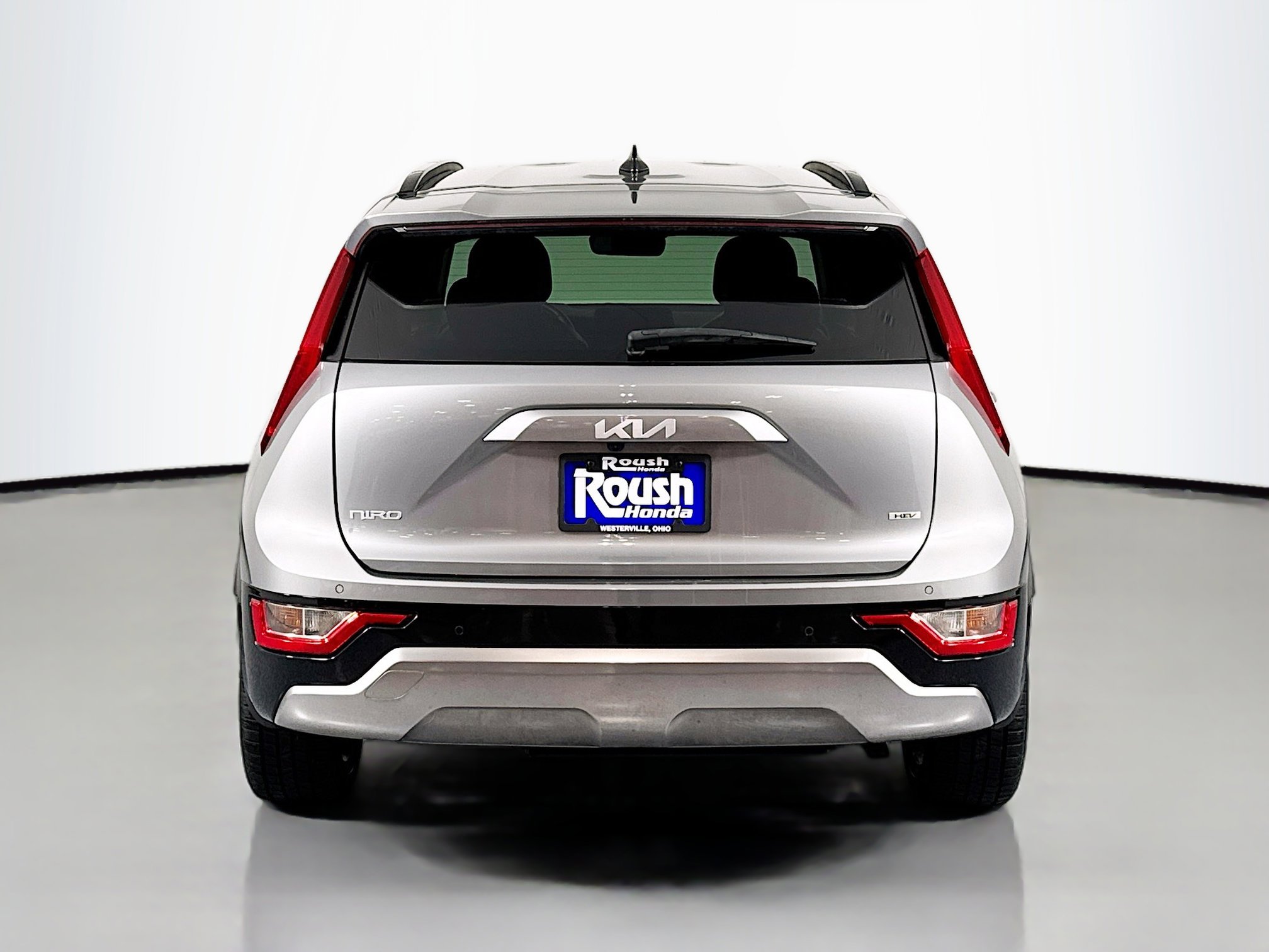 Used 2023 Kia Niro EX Touring image 6