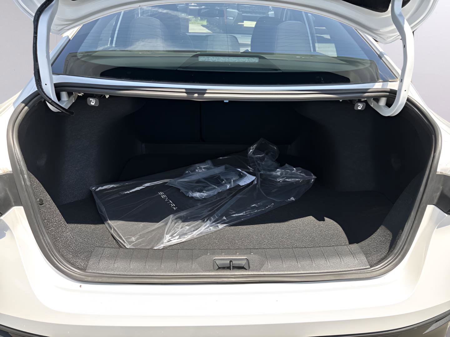 New 2026 Nissan Sentra SV w/ SV Convenience Package FWD image 32