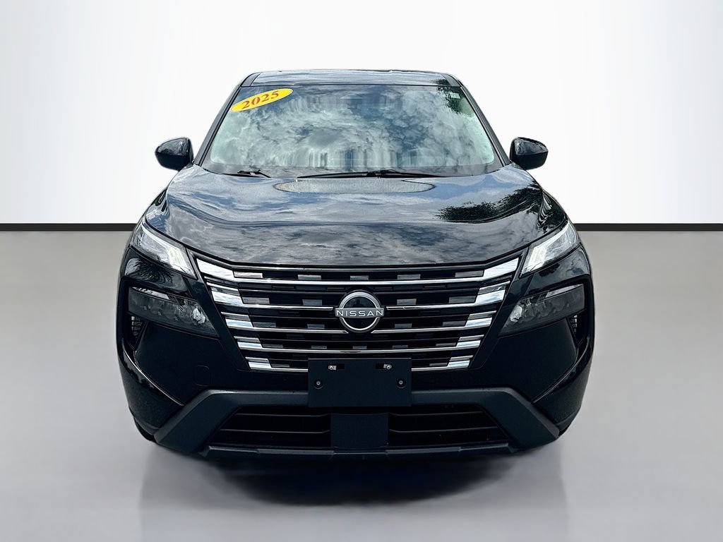 Certified 2025 Nissan Rogue SV FWD image 2