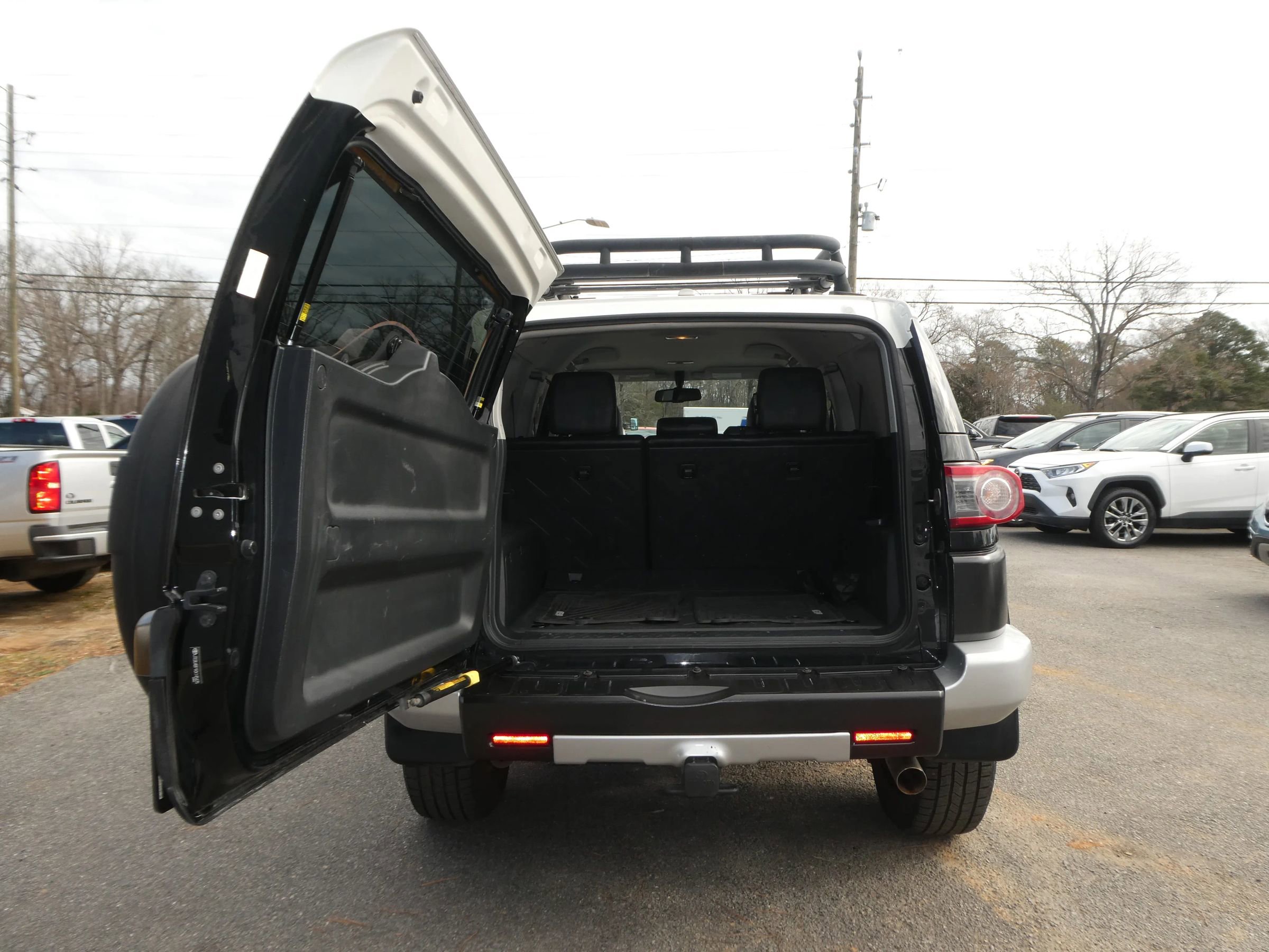 Used 2012 Toyota FJ Cruiser 4WD image 7