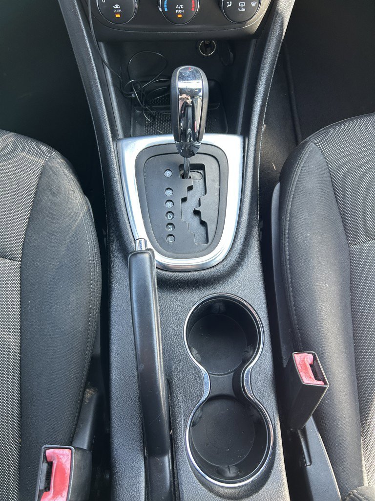 Used 2014 Dodge Avenger SE w/ Blacktop Package image 9