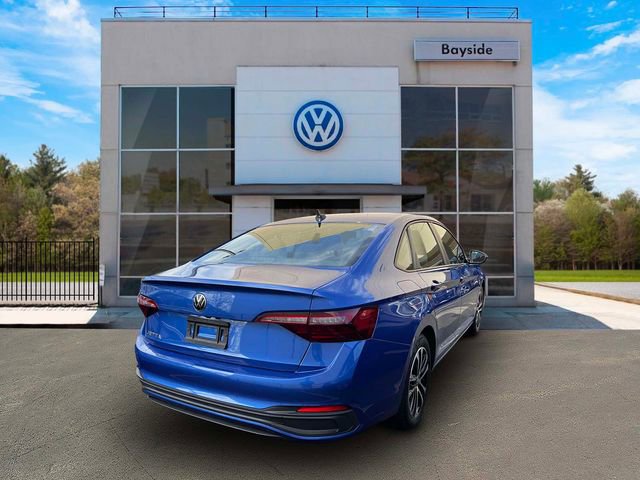 Certified 2022 Volkswagen Jetta Sport image 7