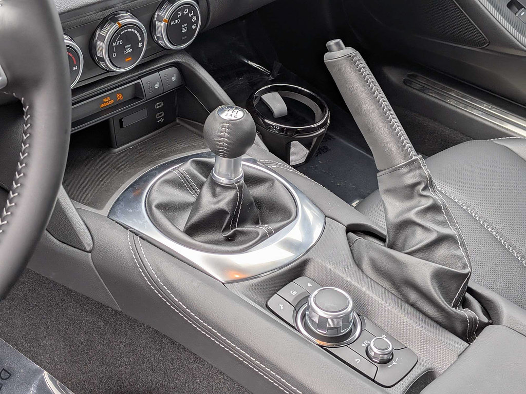 Used 2026 MAZDA MX-5 Miata Grand Touring RWD image 16