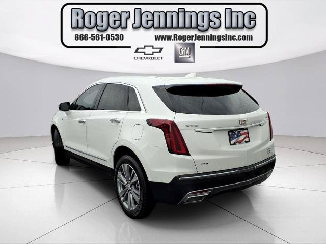 Used 2024 Cadillac XT5 Premium Luxury w/ Technology Package AWD/4WD image 3